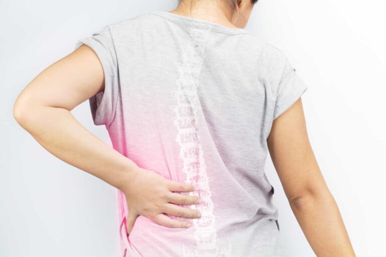 what’s the difference between a herniated disc and a bulging disc